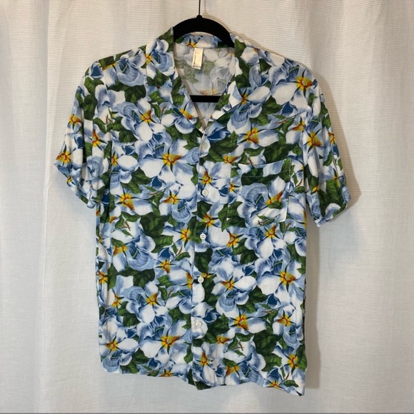 American Apparel Button Up Shirt with Pocket in Hawaiian Print - Picture 1 of 6